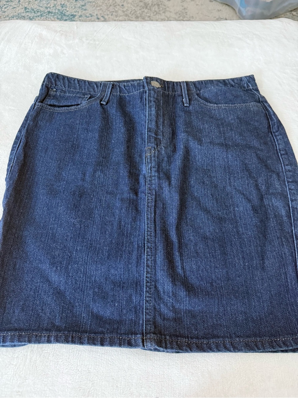 Levi’s Denim Skirt Womens Size 14 Side Zipper E19